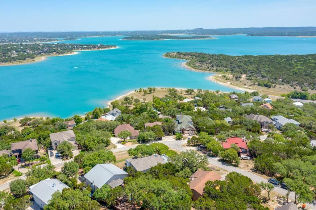 Holiday home Tequila Sunrise Hot Tub View Firepit Pool Canyon Lake